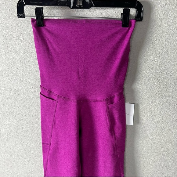 New Beyond Yoga Spacedye Love The Bump Maternity Pocket Midi Legging Magenta NWT - Picture 2 of 15